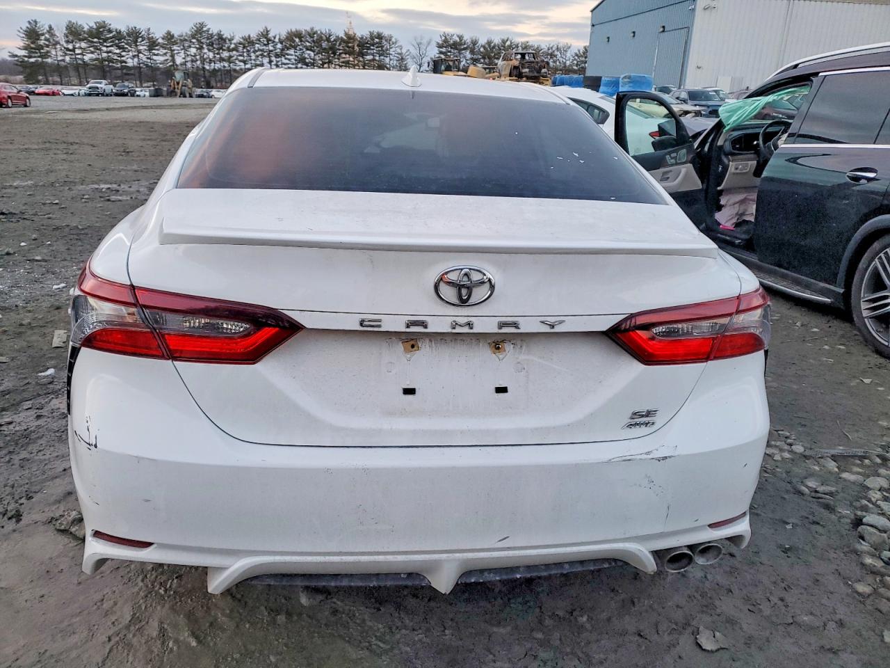 2023 TOYOTA CAMRY SE NIGHT SHADE photo 6