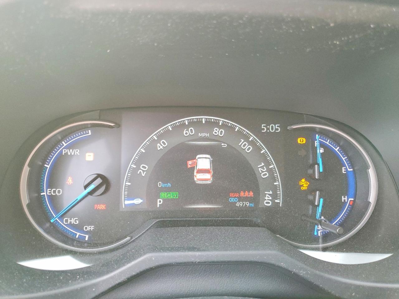 2025 TOYOTA RAV4 LE photo 25