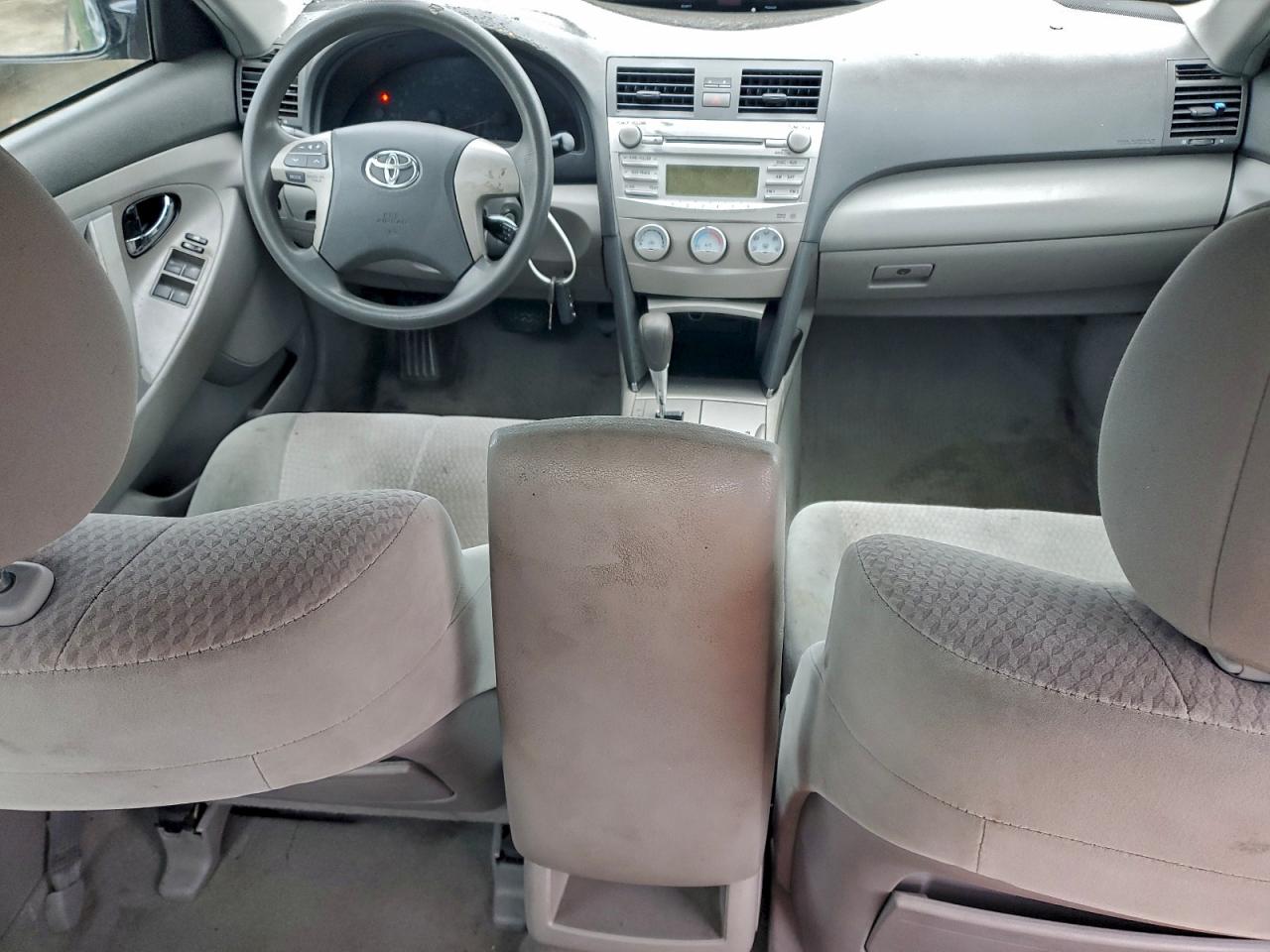 2011 TOYOTA CAMRY BASE photo 8