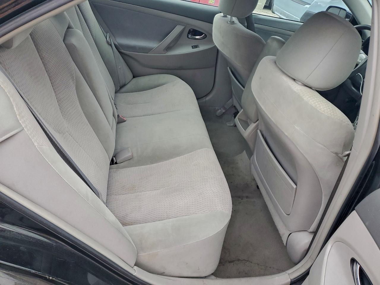 2011 TOYOTA CAMRY BASE photo 10