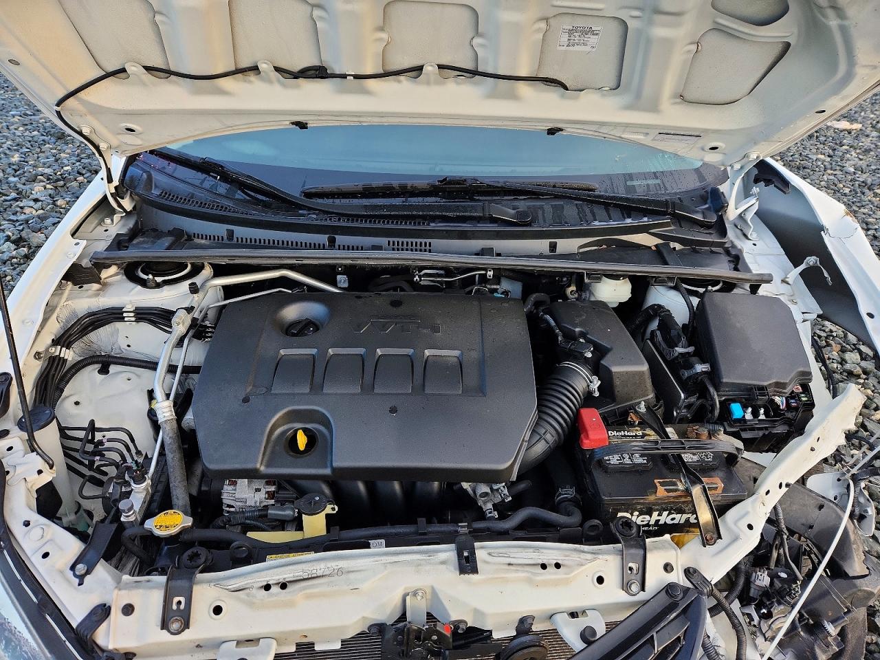 2014 TOYOTA COROLLA L photo 31