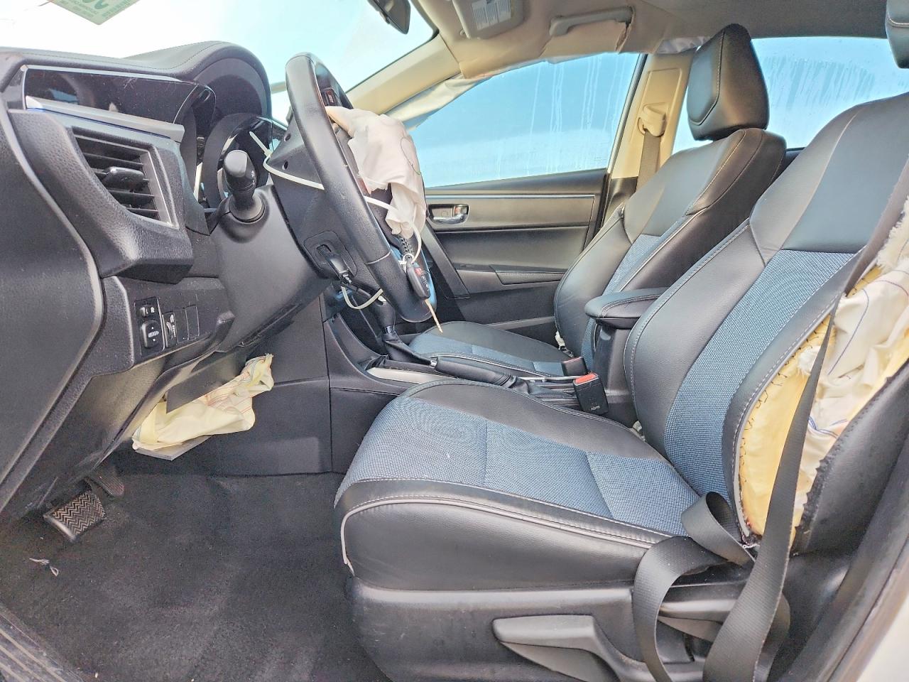 2014 TOYOTA COROLLA L photo 19