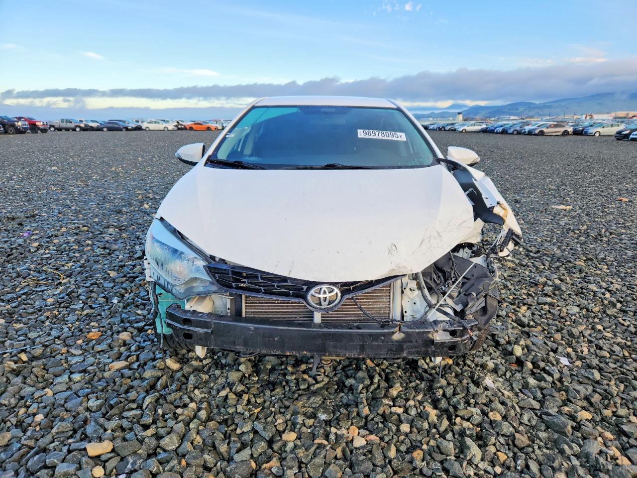 2014 TOYOTA COROLLA L photo 13
