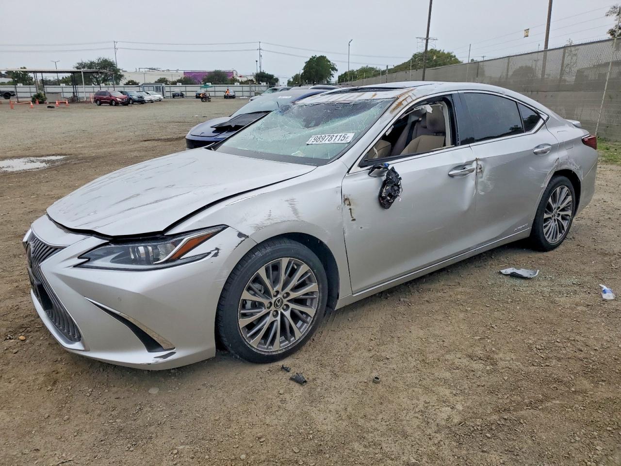 2020 LEXUS ES