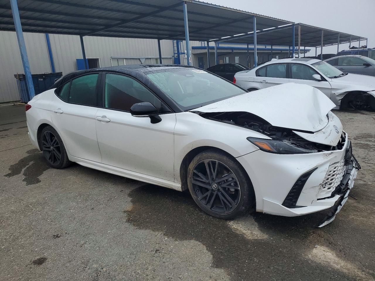 2025 TOYOTA CAMRY XSE photo 10