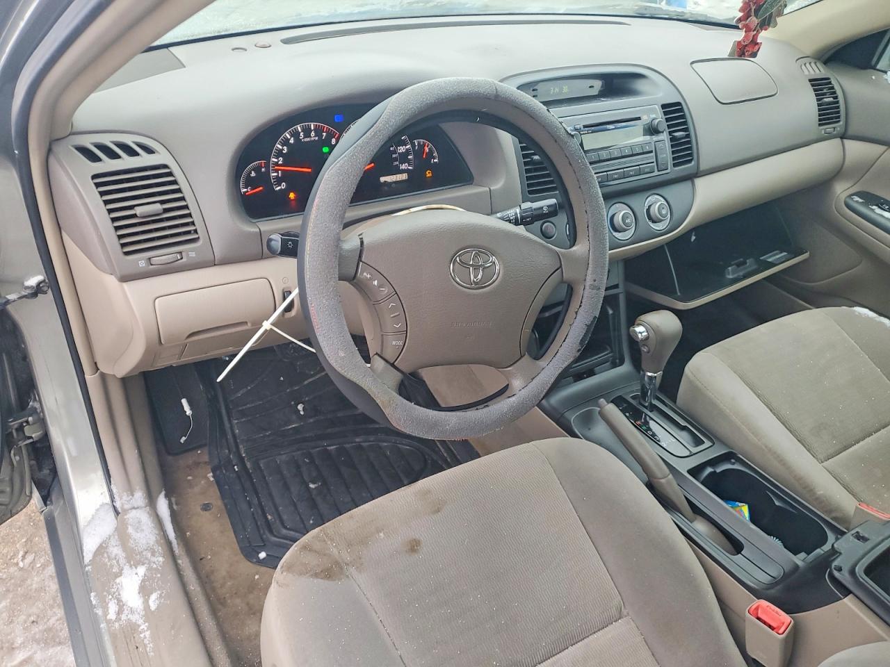 2005 TOYOTA CAMRY LE photo 8