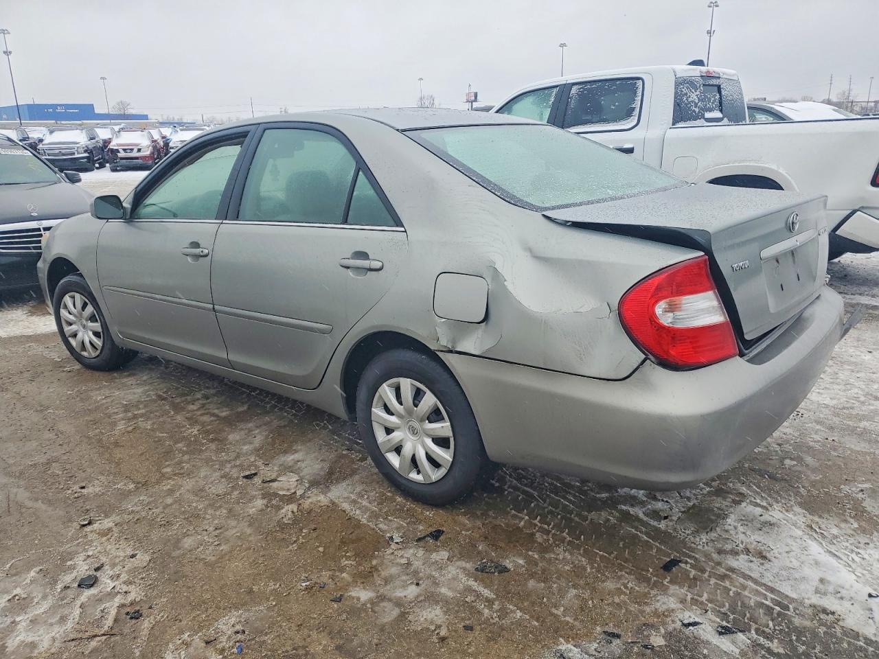 2005 TOYOTA CAMRY LE photo 2