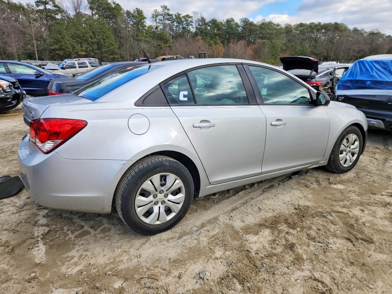 2013 CHEVROLET CRUZE LS photo 3