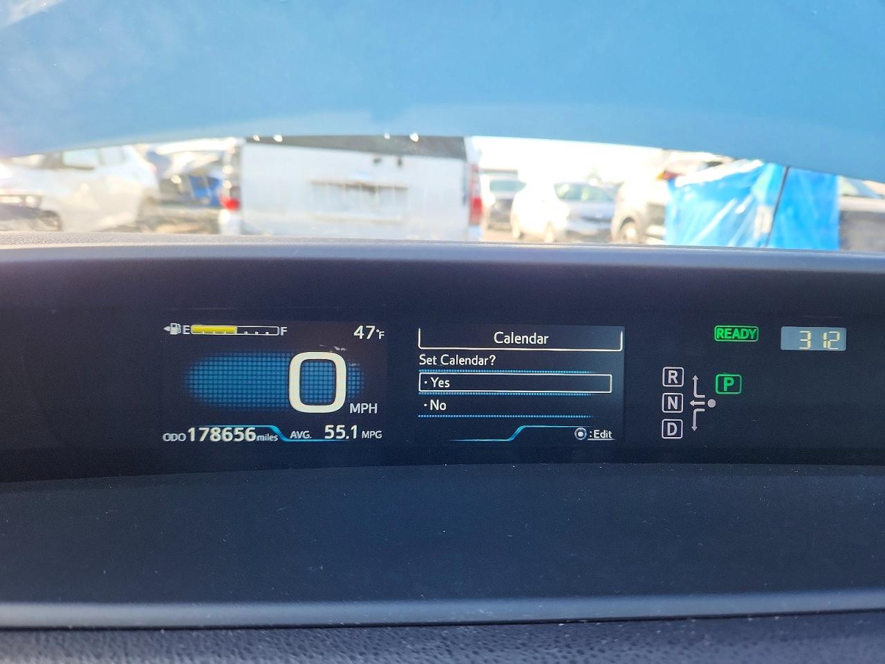 2016 TOYOTA PRIUS photo 9