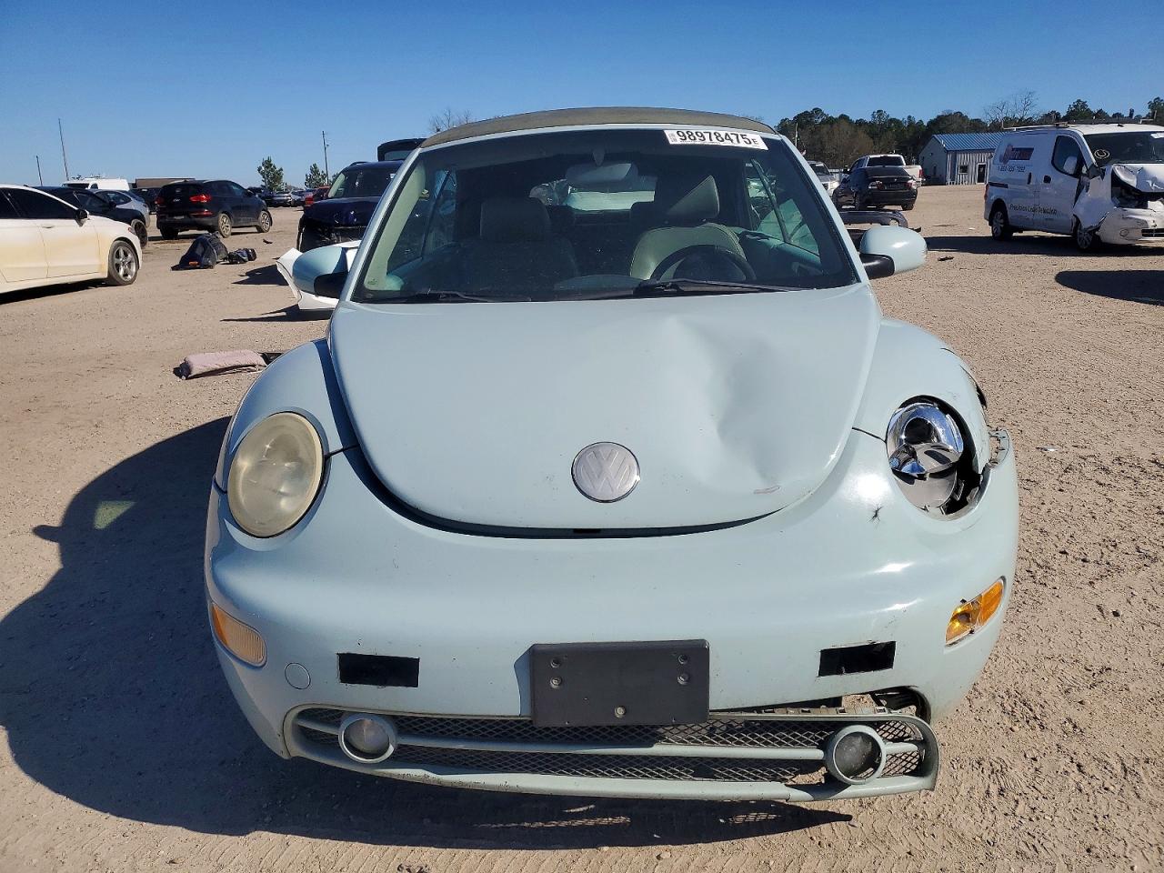 2004 VOLKSWAGEN NEW BEETLE GLS photo 9