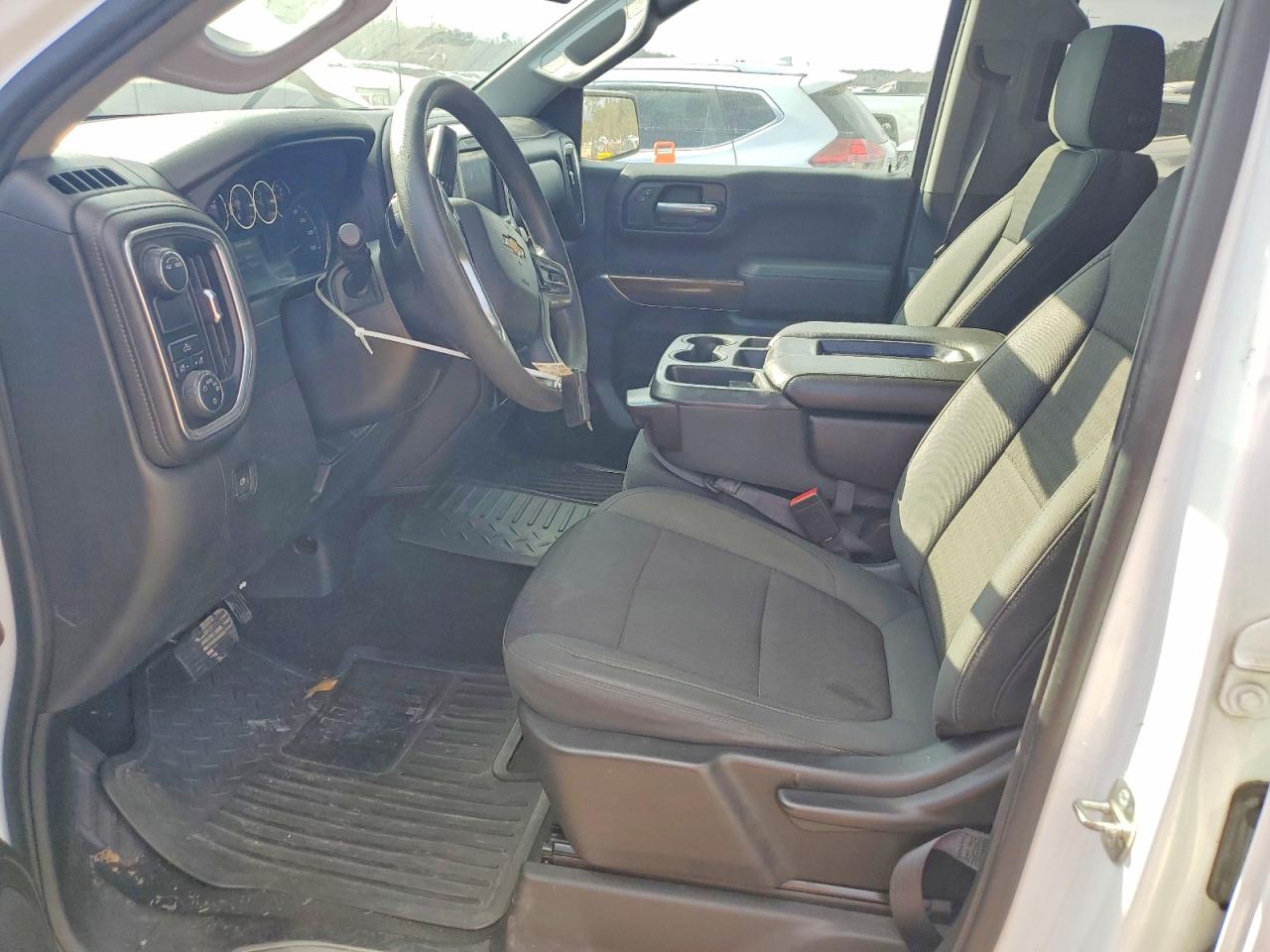 2020 CHEVROLET SILVERADO C1500 LT photo 7