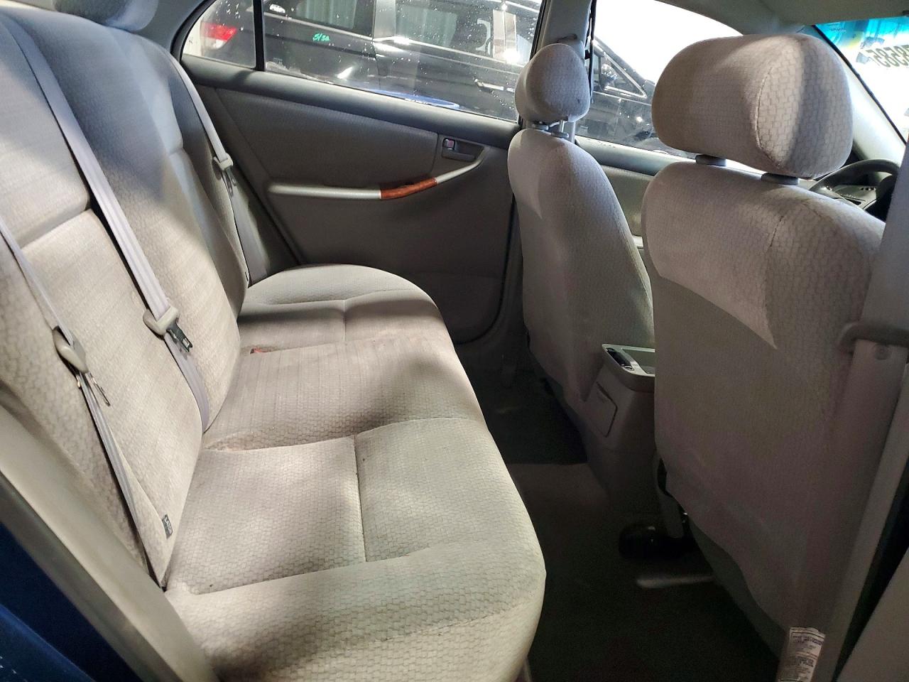 2004 TOYOTA COROLLA CE photo 19