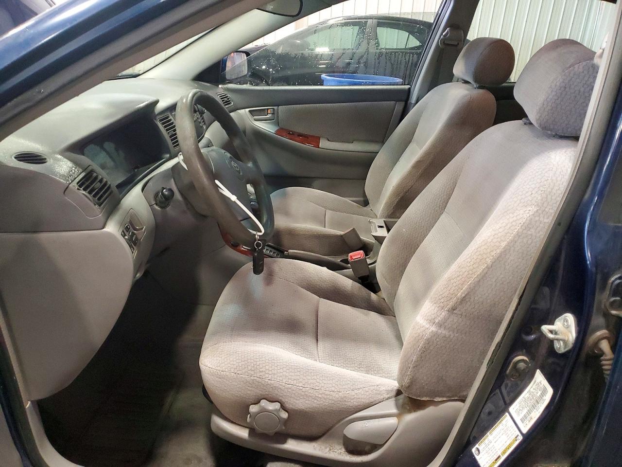 2004 TOYOTA COROLLA CE photo 13
