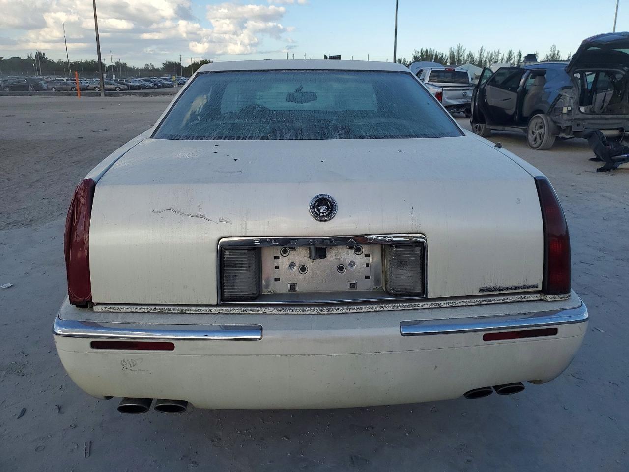 2001 CADILLAC ELDORADO ESC photo 6