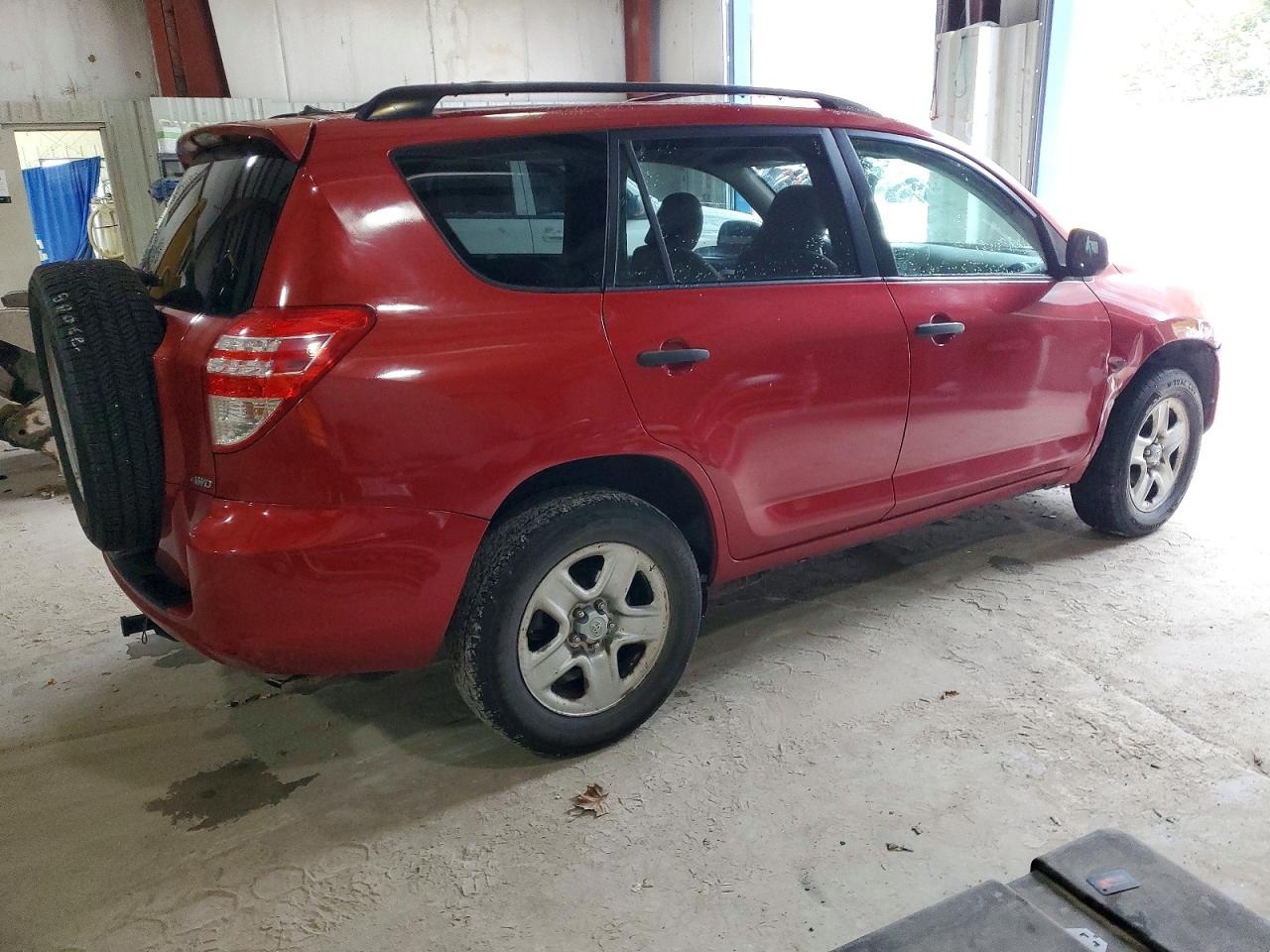 2011 TOYOTA RAV4 photo 5