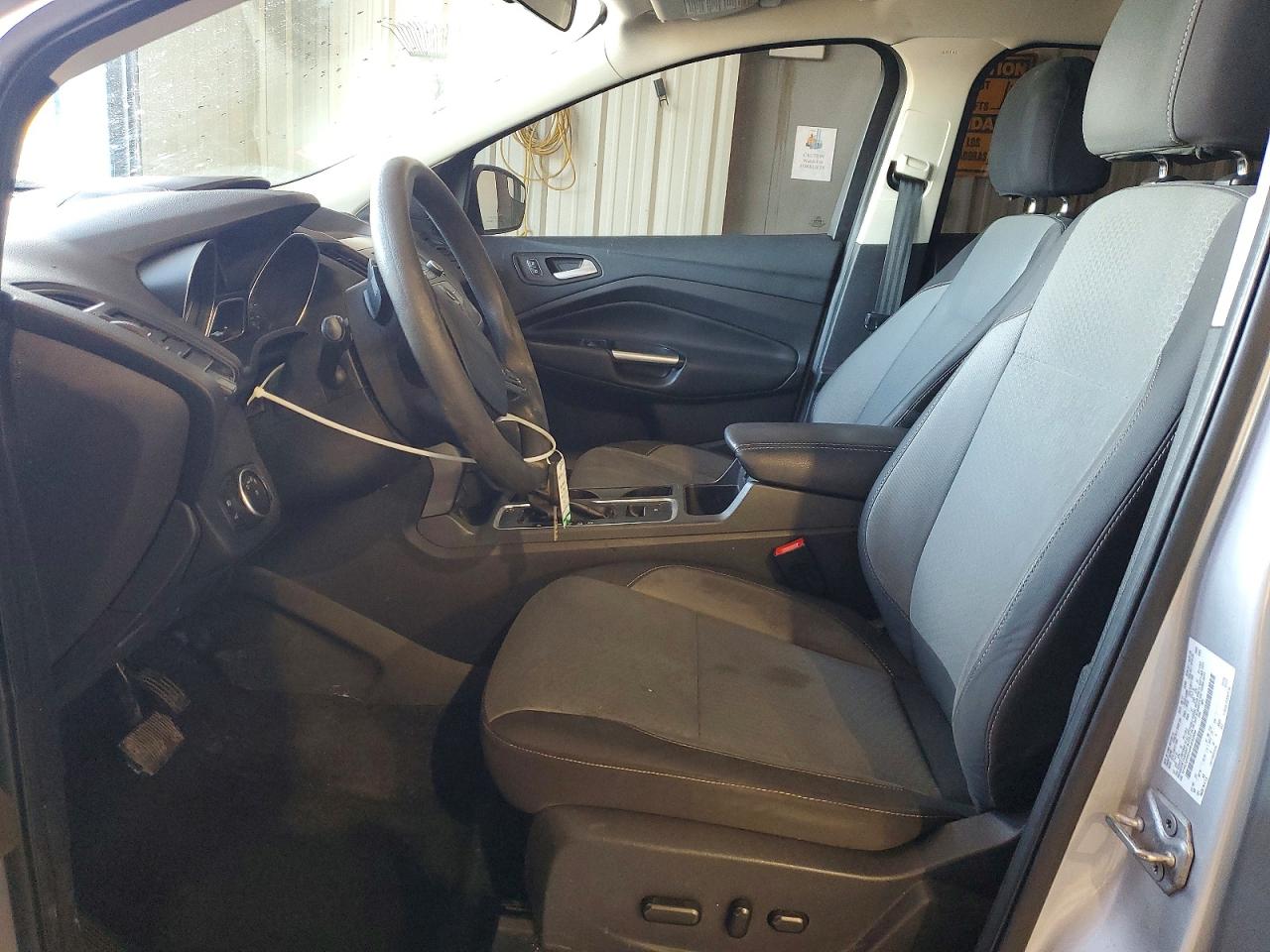 2017 FORD ESCAPE SE photo 7