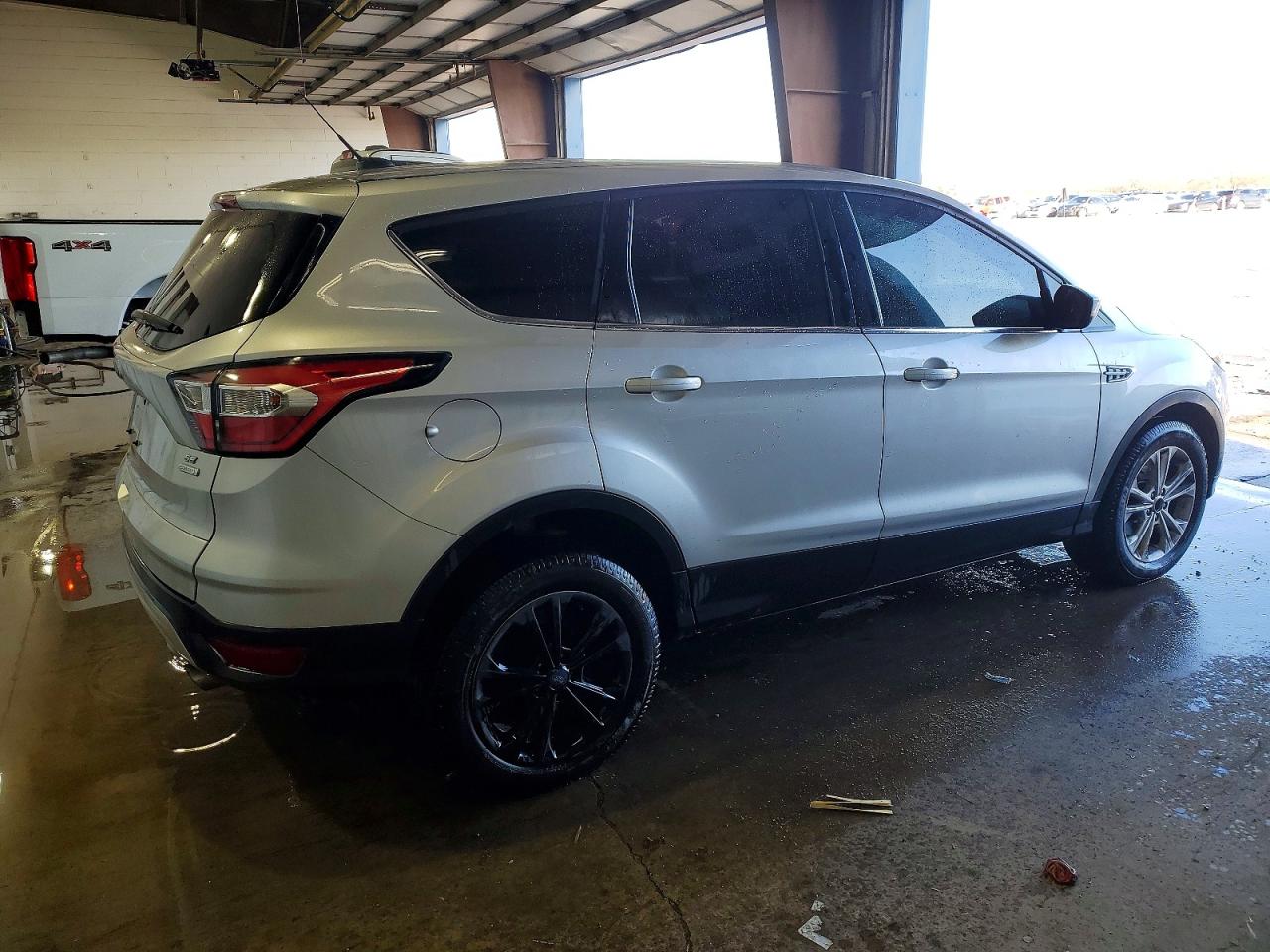 2017 FORD ESCAPE SE photo 3