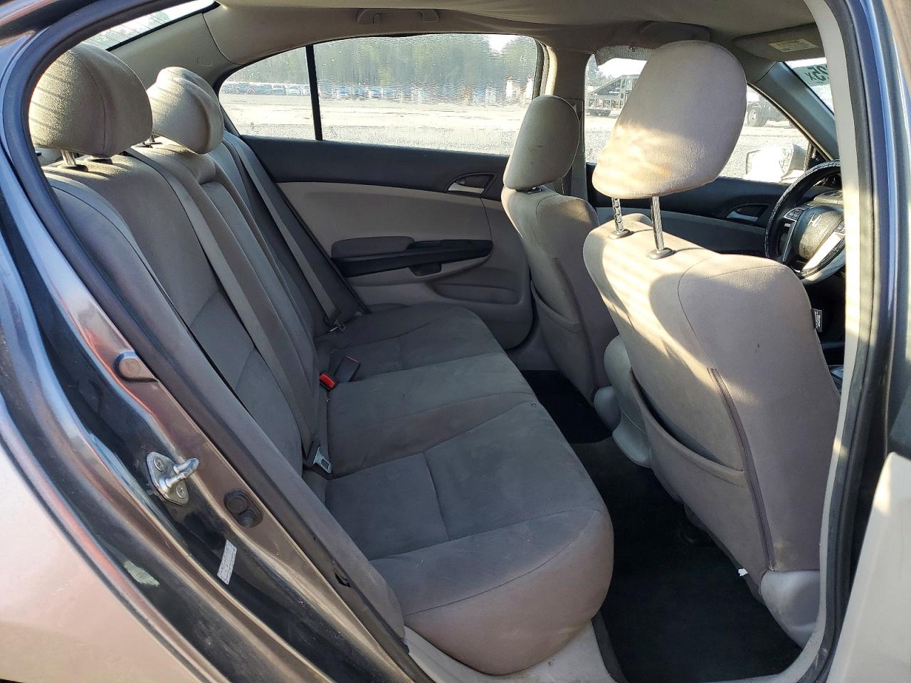 2012 HONDA ACCORD LX photo 19