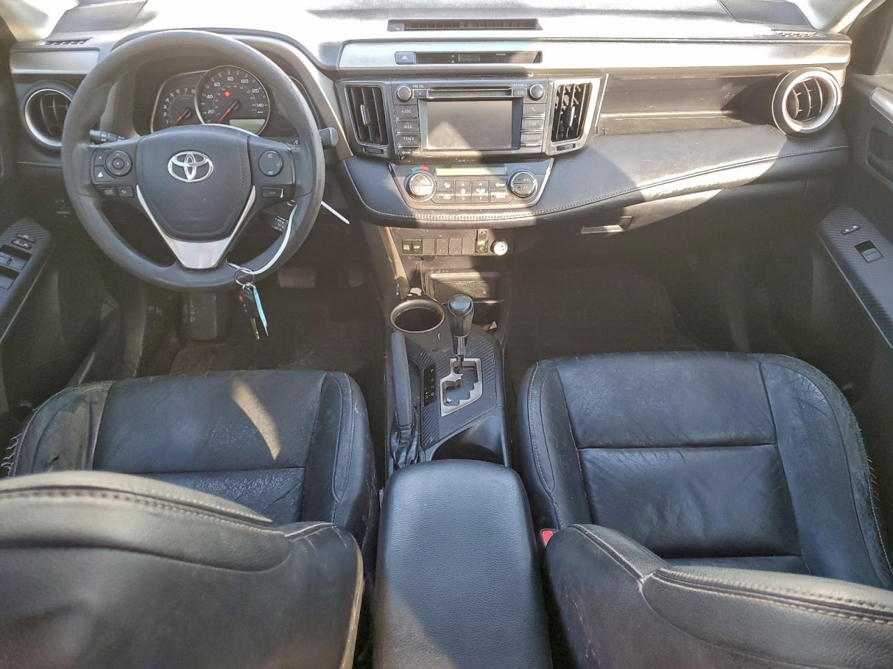 2013 TOYOTA RAV4 XLE photo 15