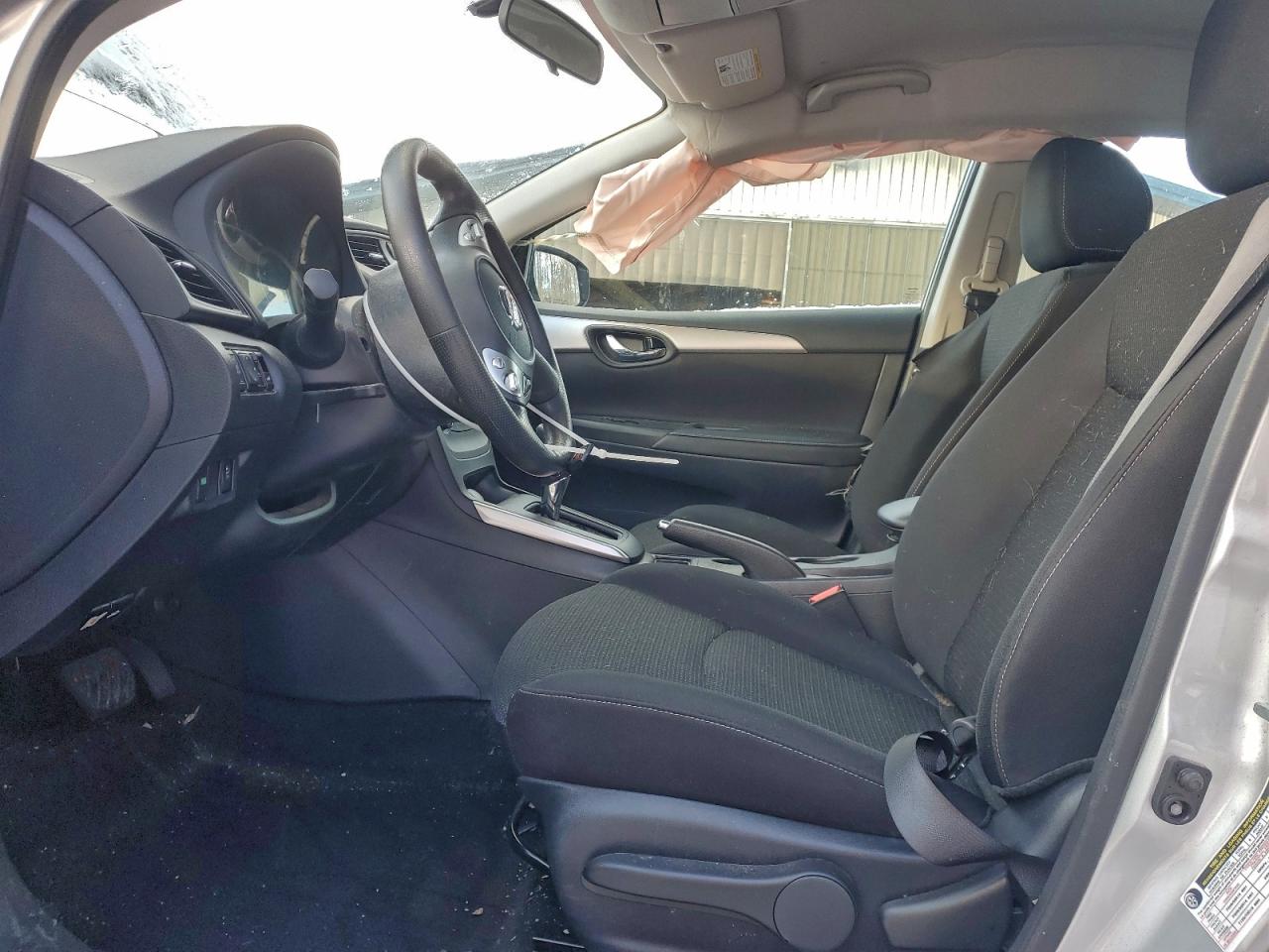 2019 NISSAN SENTRA S photo 7