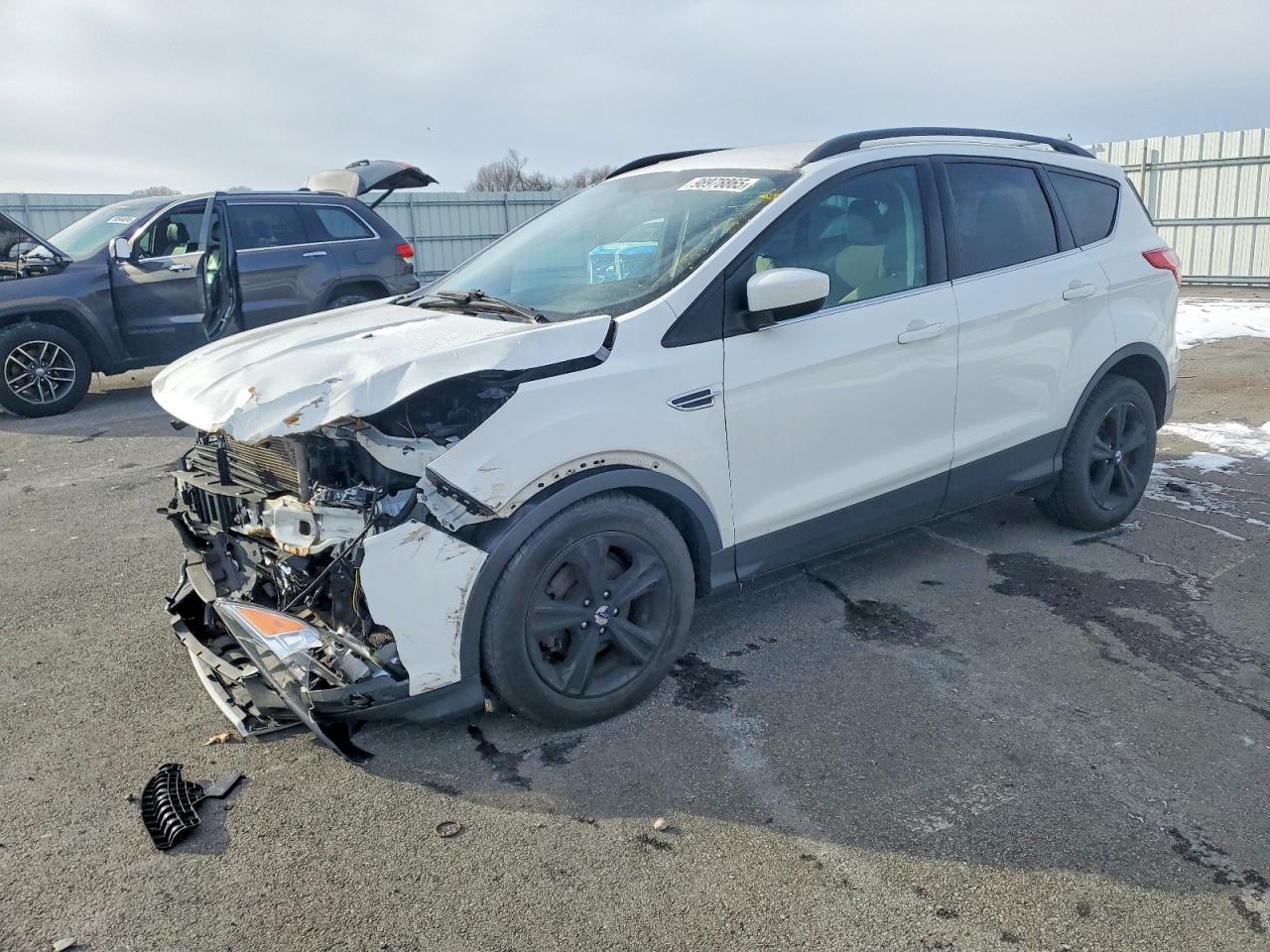 2016 FORD ESCAPE