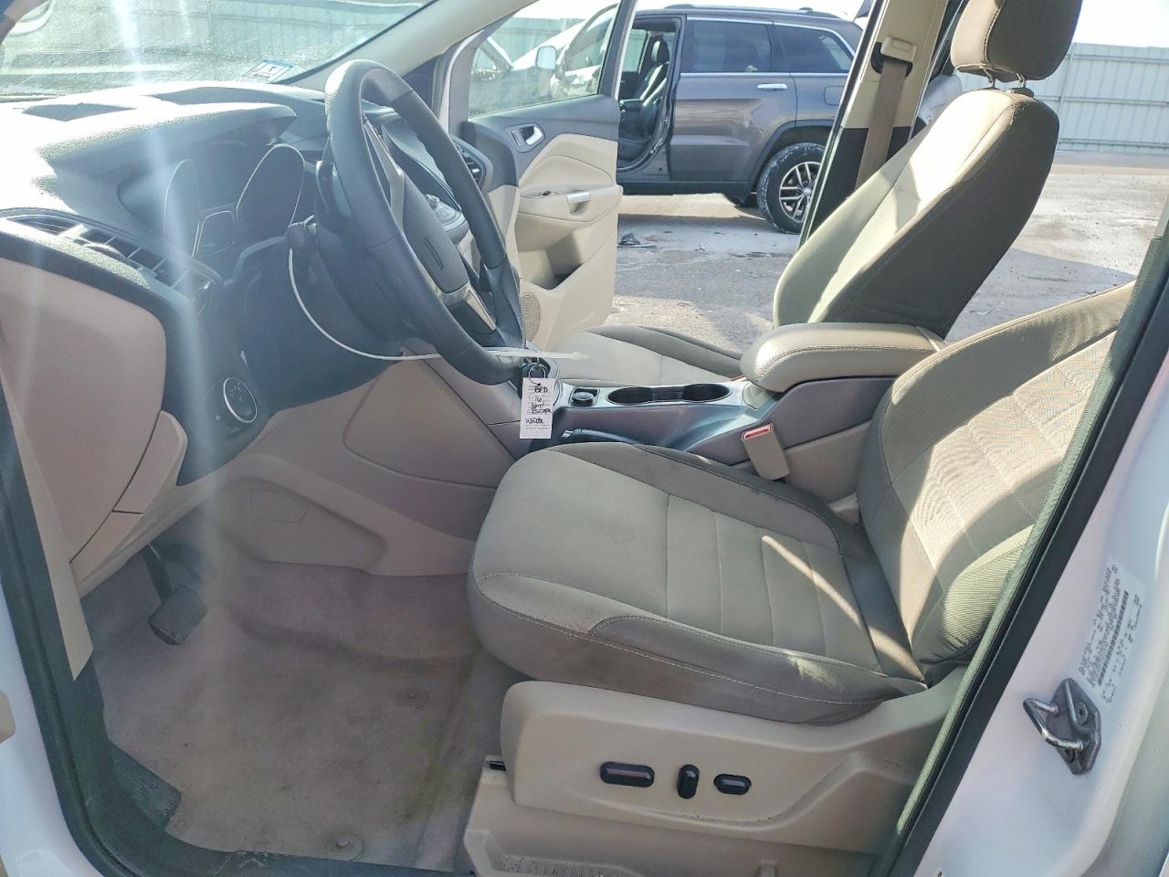 2016 FORD ESCAPE SE photo 13