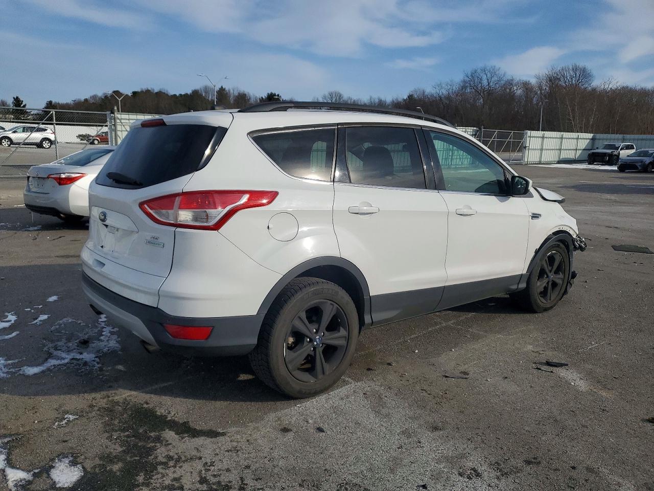 2016 FORD ESCAPE SE photo 5