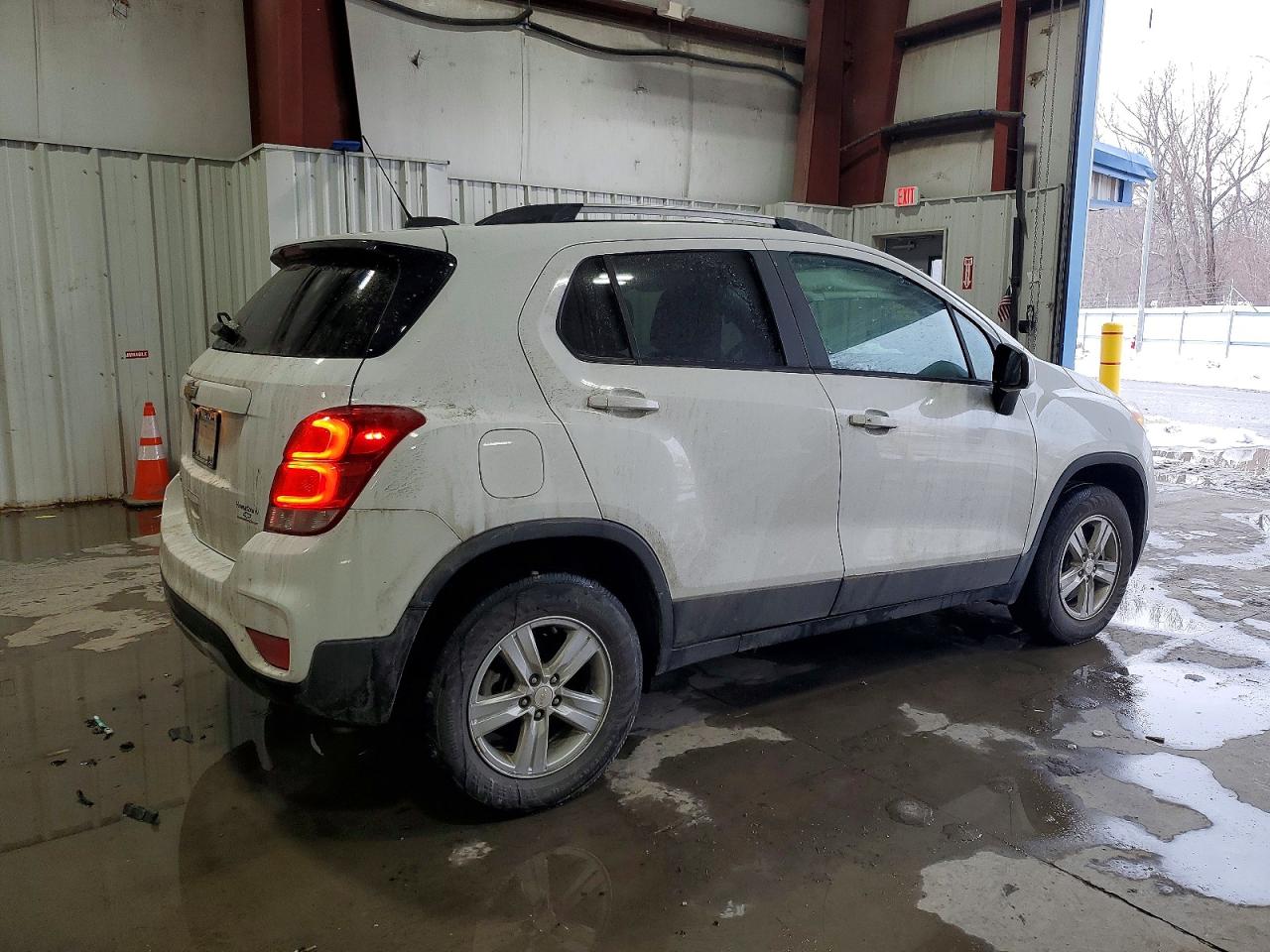 2022 CHEVROLET TRAX 1LT photo 3