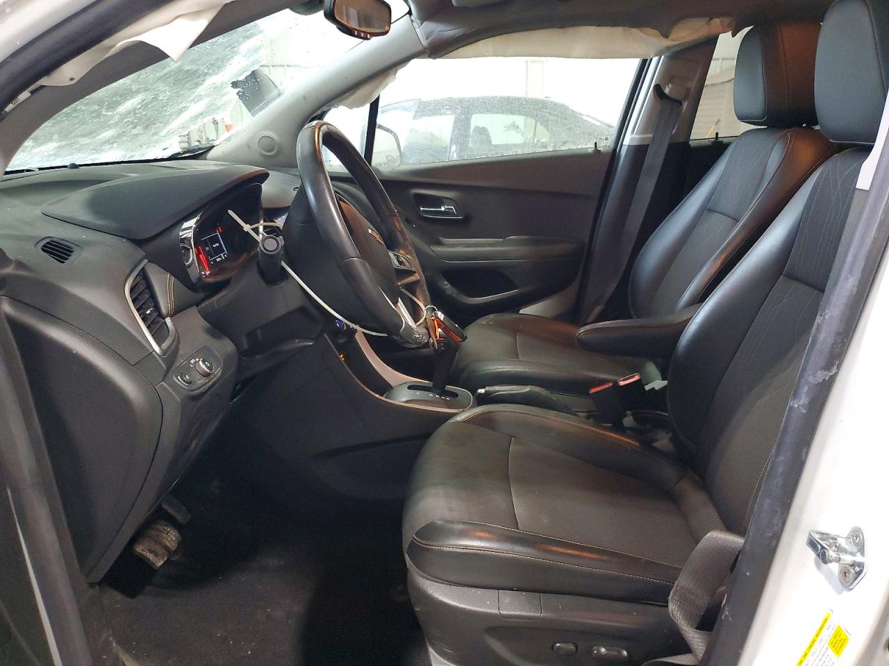 2022 CHEVROLET TRAX 1LT photo 7