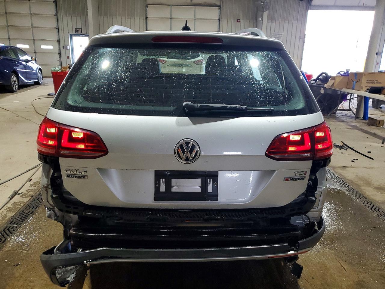 2017 VOLKSWAGEN GOLF ALLTRACK S photo 6