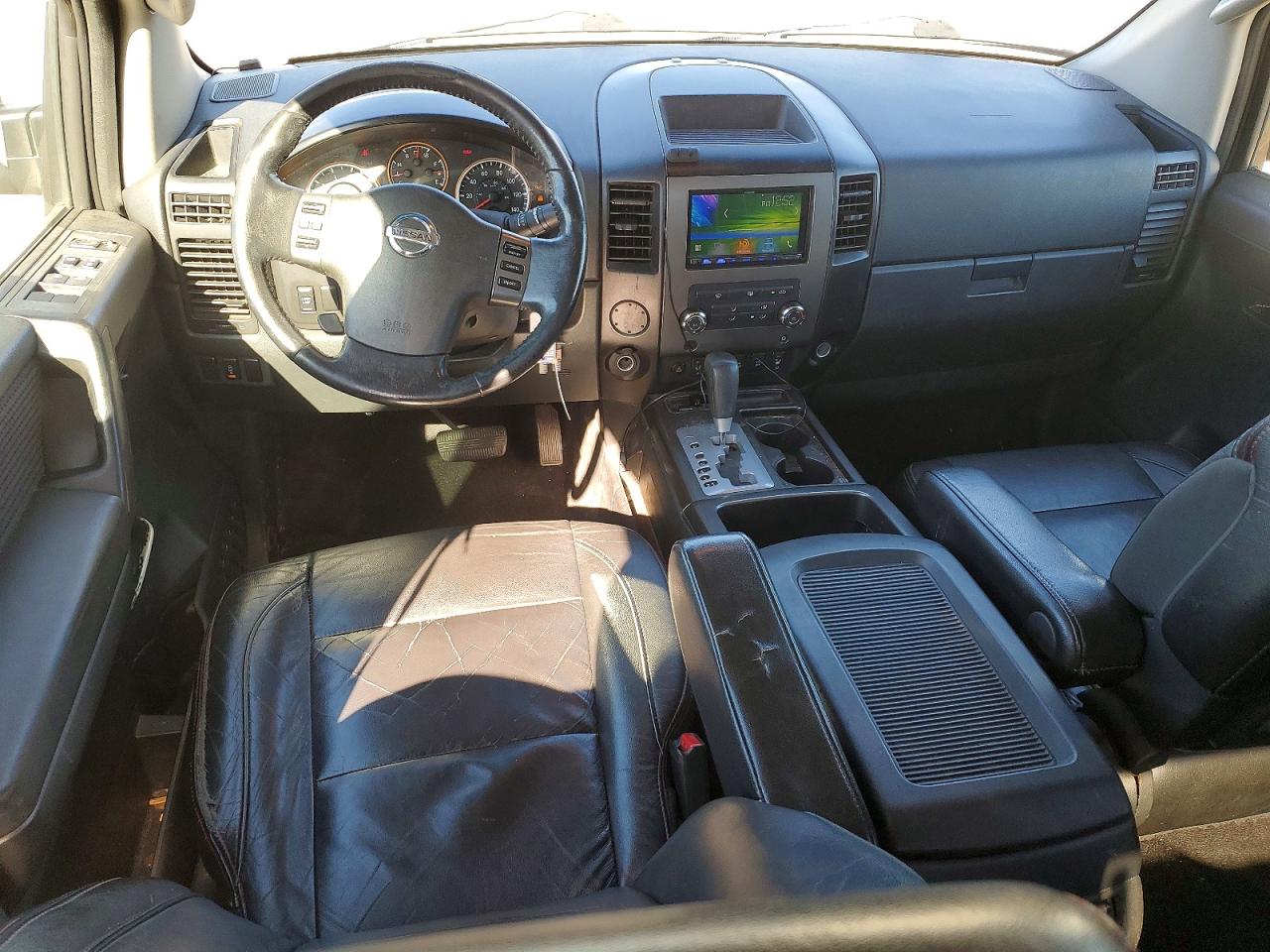 2011 NISSAN TITAN S photo 8