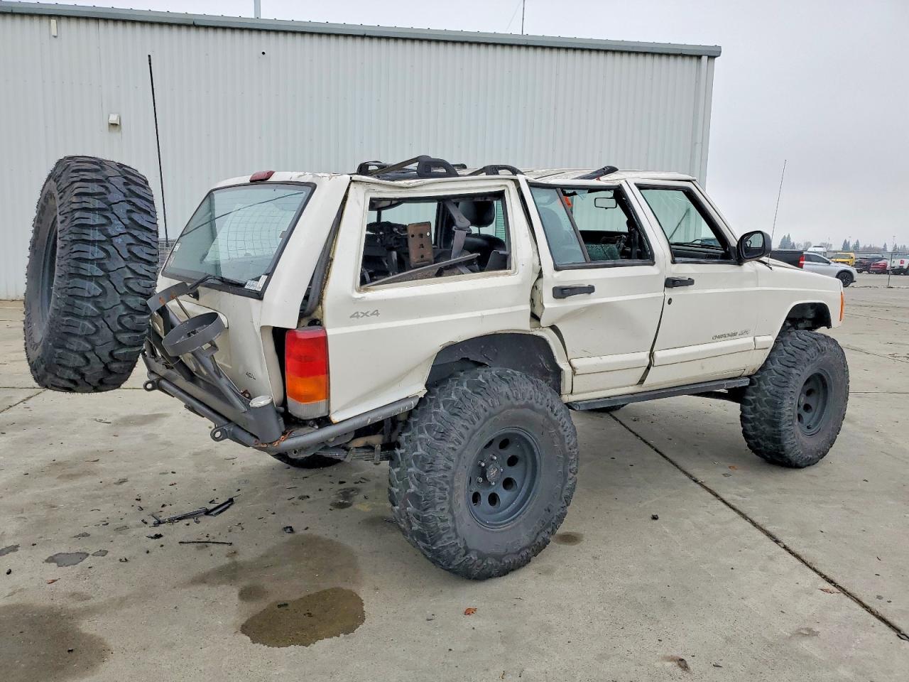 1999 JEEP CHEROKEE SPORT photo 3