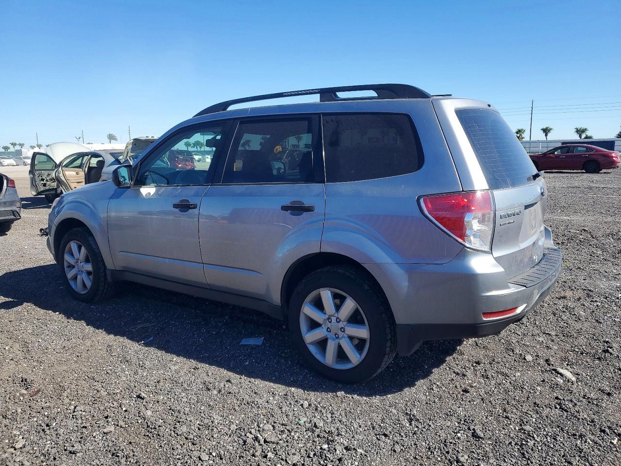 2010 SUBARU FORESTER XS photo 2