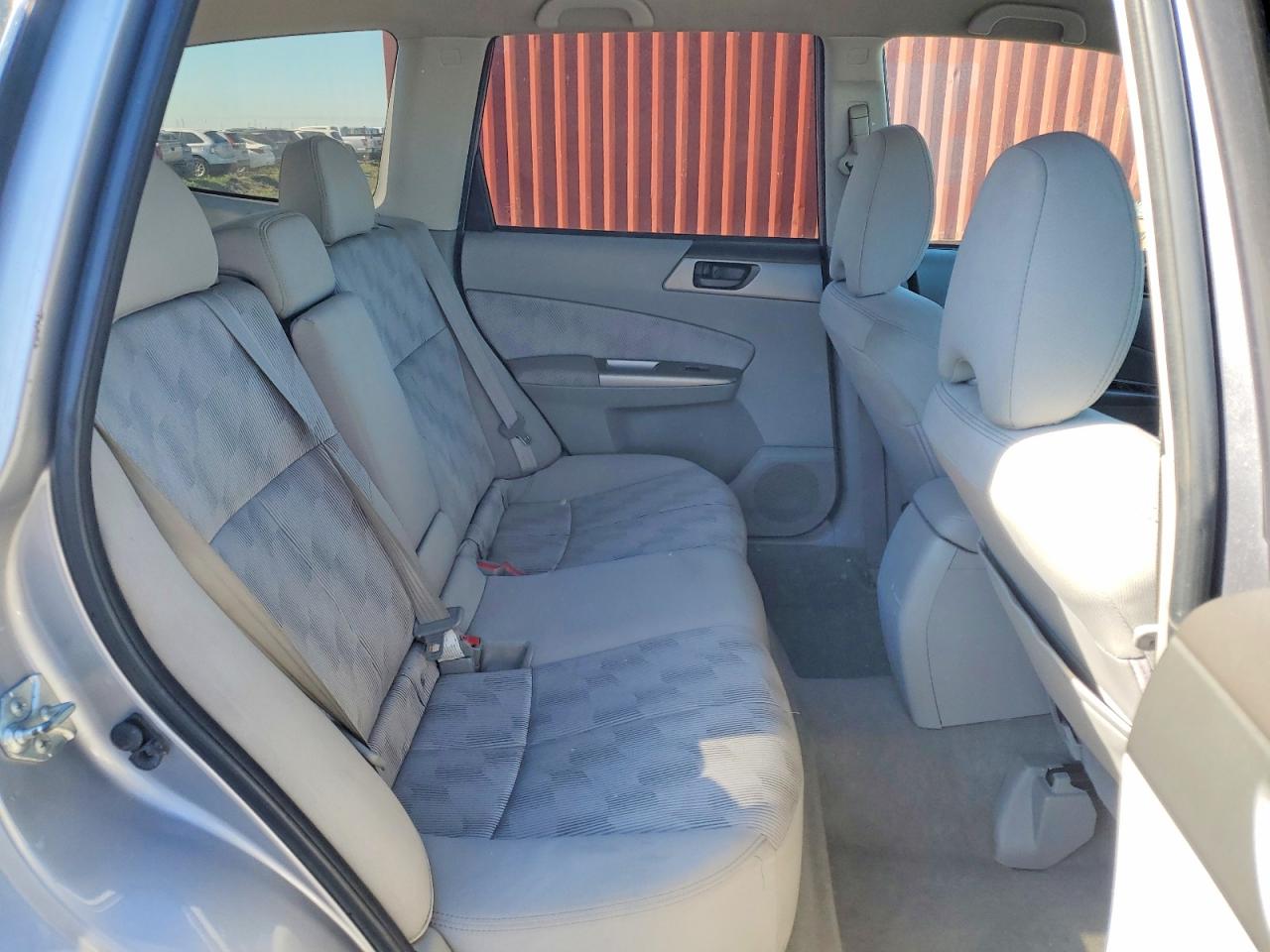 2010 SUBARU FORESTER XS photo 11