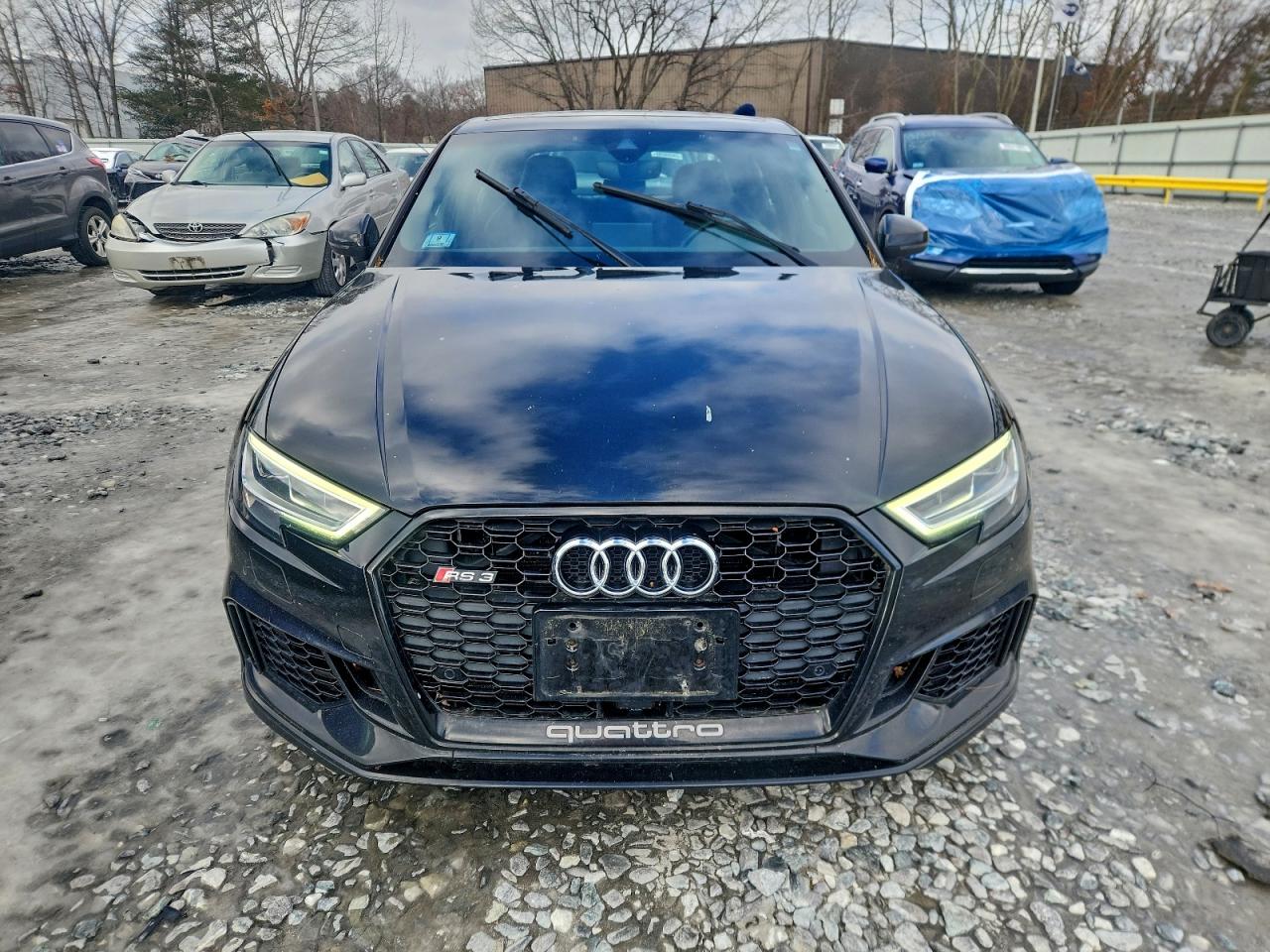 2018 AUDI RS3 photo 9