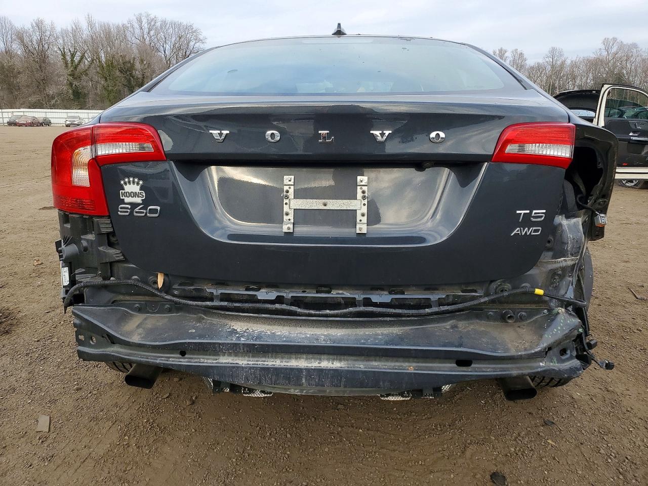 2016 VOLVO S60 PREMIER photo 16