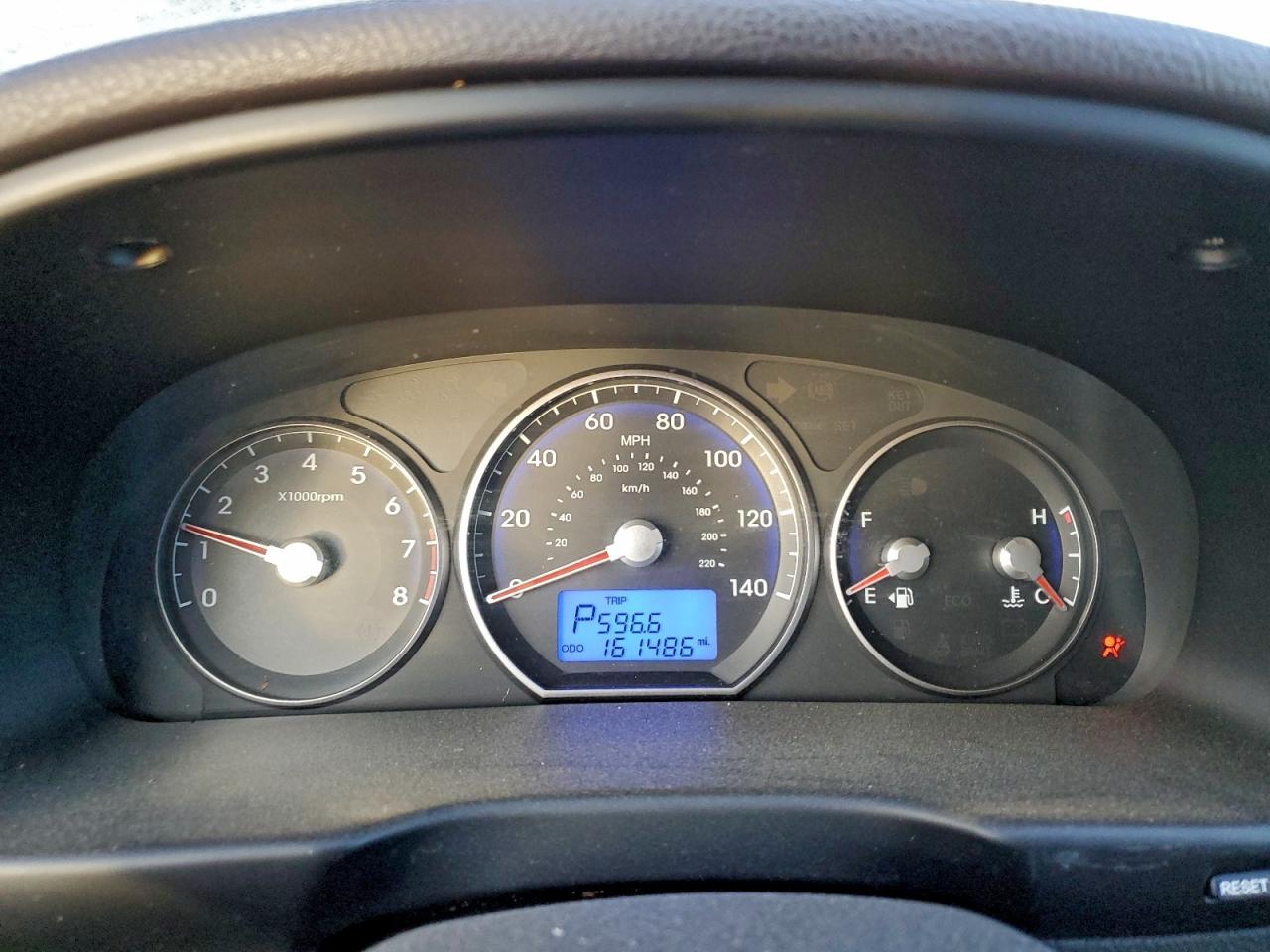 2011 HYUNDAI SANTA FE photo 9