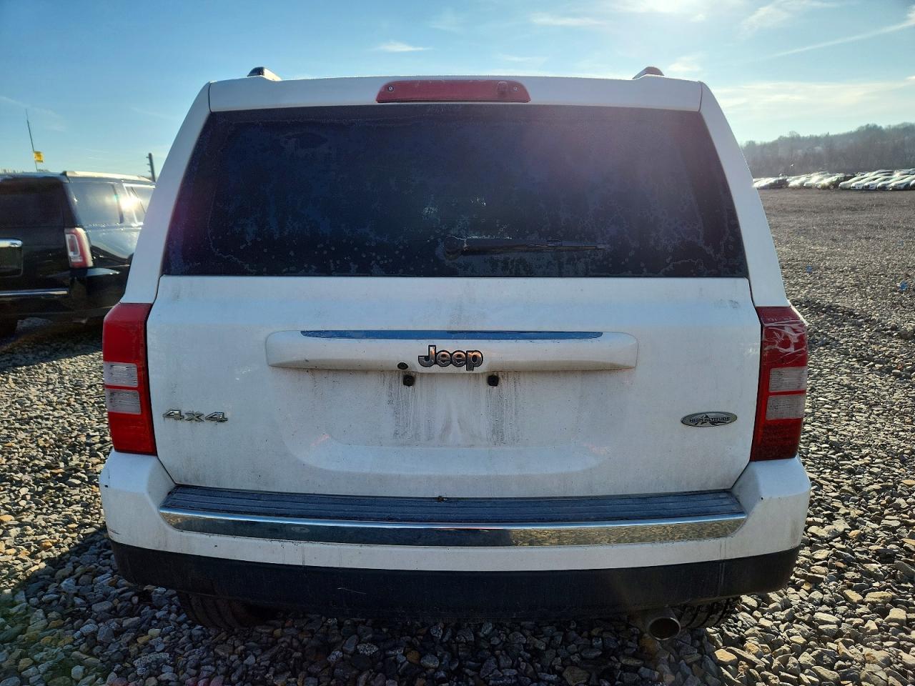 2017 JEEP PATRIOT LATITUDE photo 16