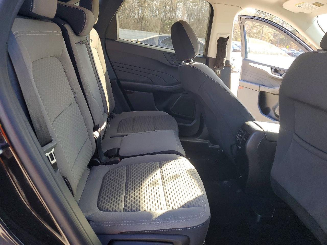 2022 FORD ESCAPE SE photo 28
