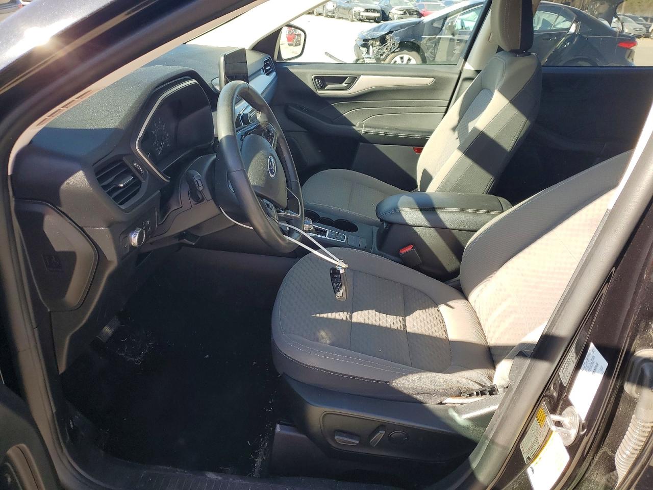 2022 FORD ESCAPE SE photo 19