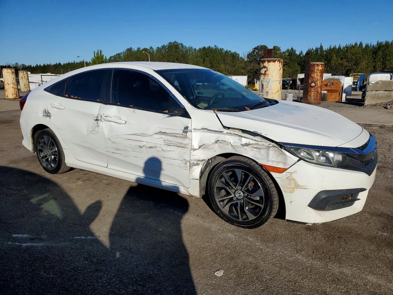 2016 HONDA CIVIC LX photo 4