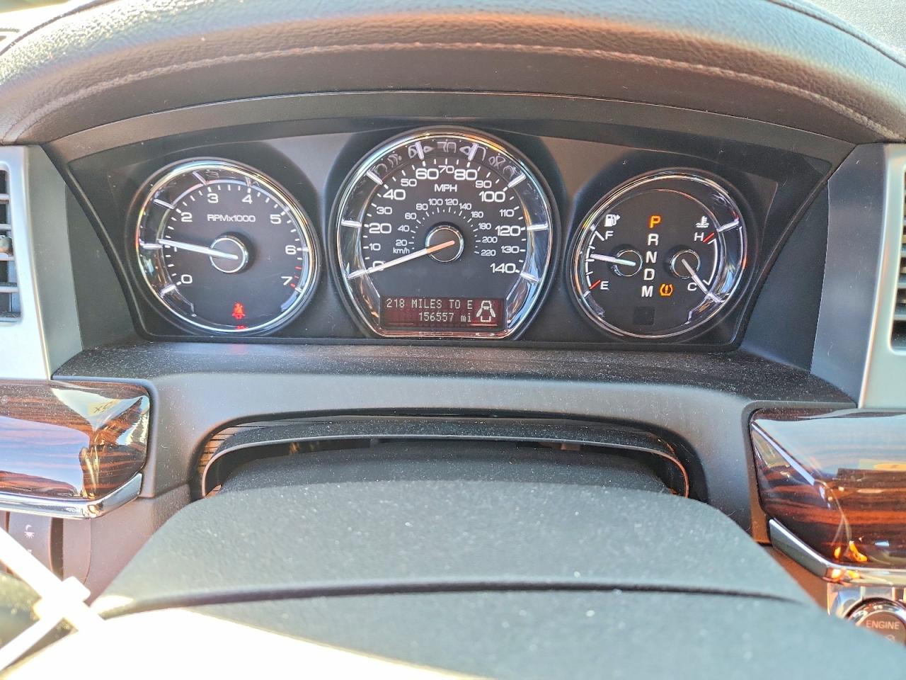 2012 LINCOLN MKS photo 9