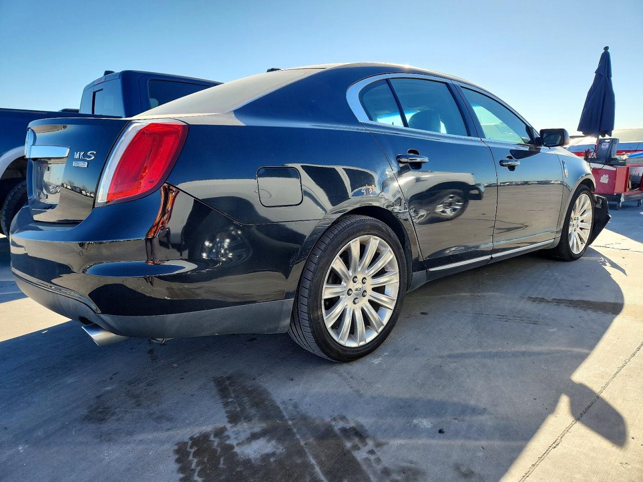 2012 LINCOLN MKS photo 3