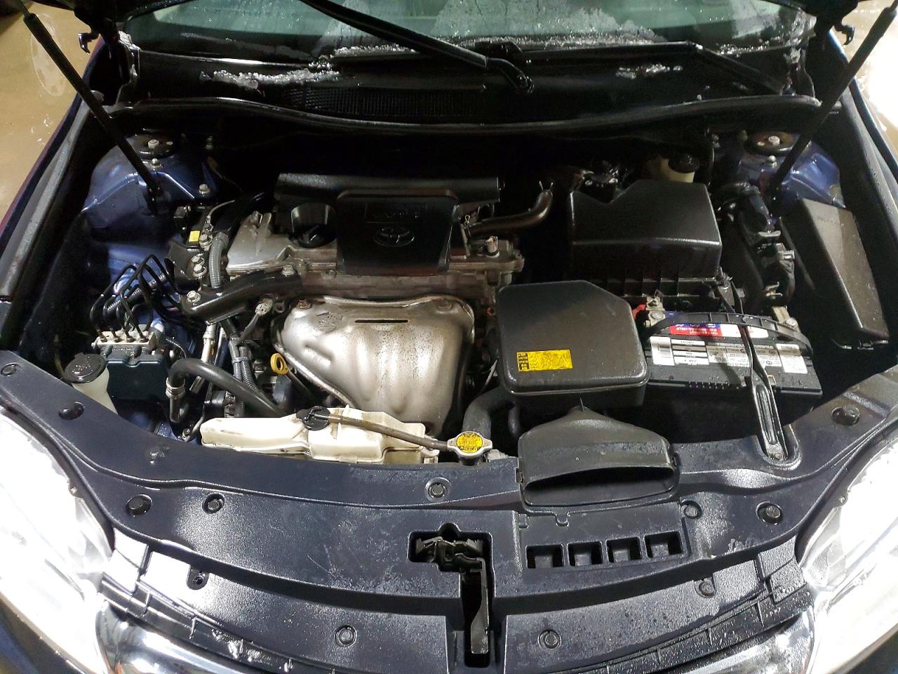 2015 TOYOTA CAMRY LE photo 11