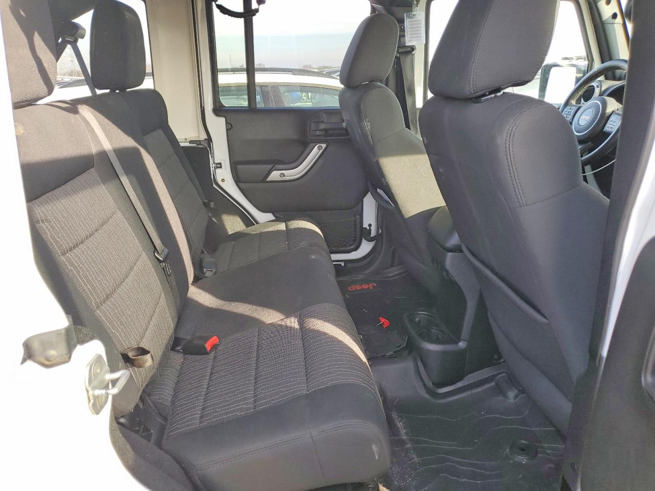 2012 JEEP WRANGLER UNLIMITED SAHARA photo 10