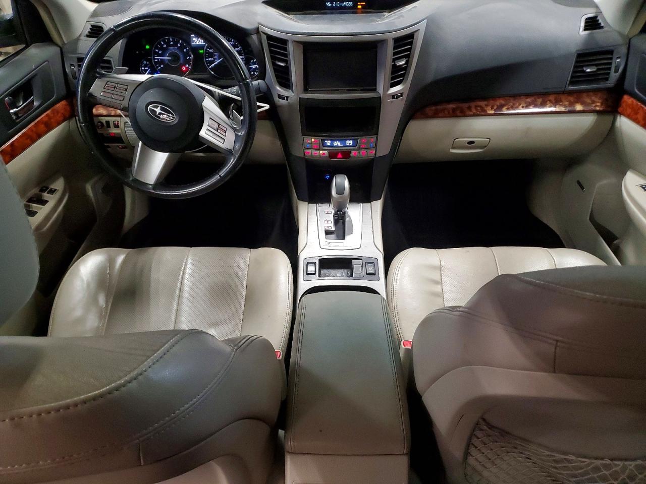 2011 SUBARU OUTBACK 3.6R LIMITED photo 8