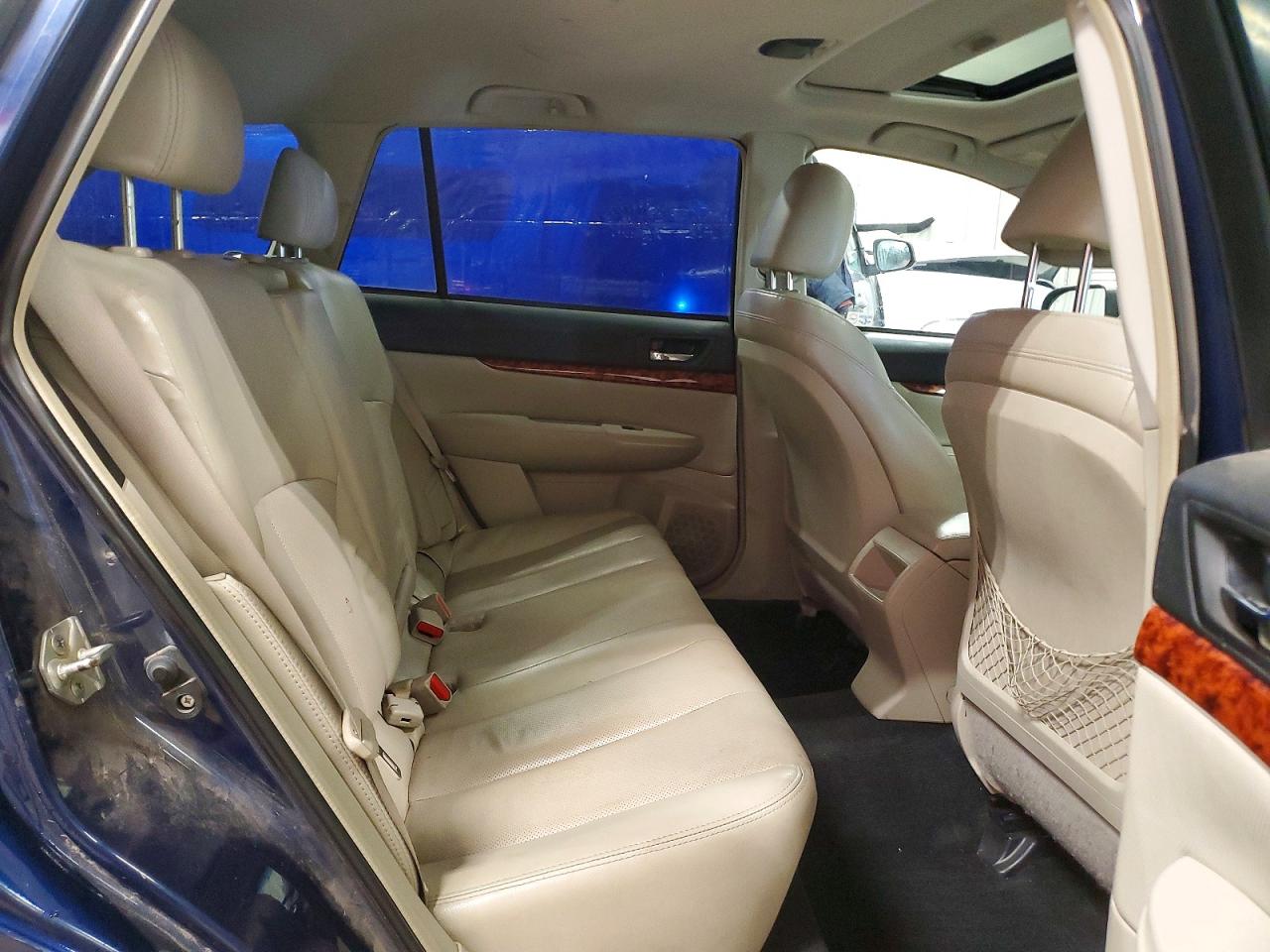 2011 SUBARU OUTBACK 3.6R LIMITED photo 11