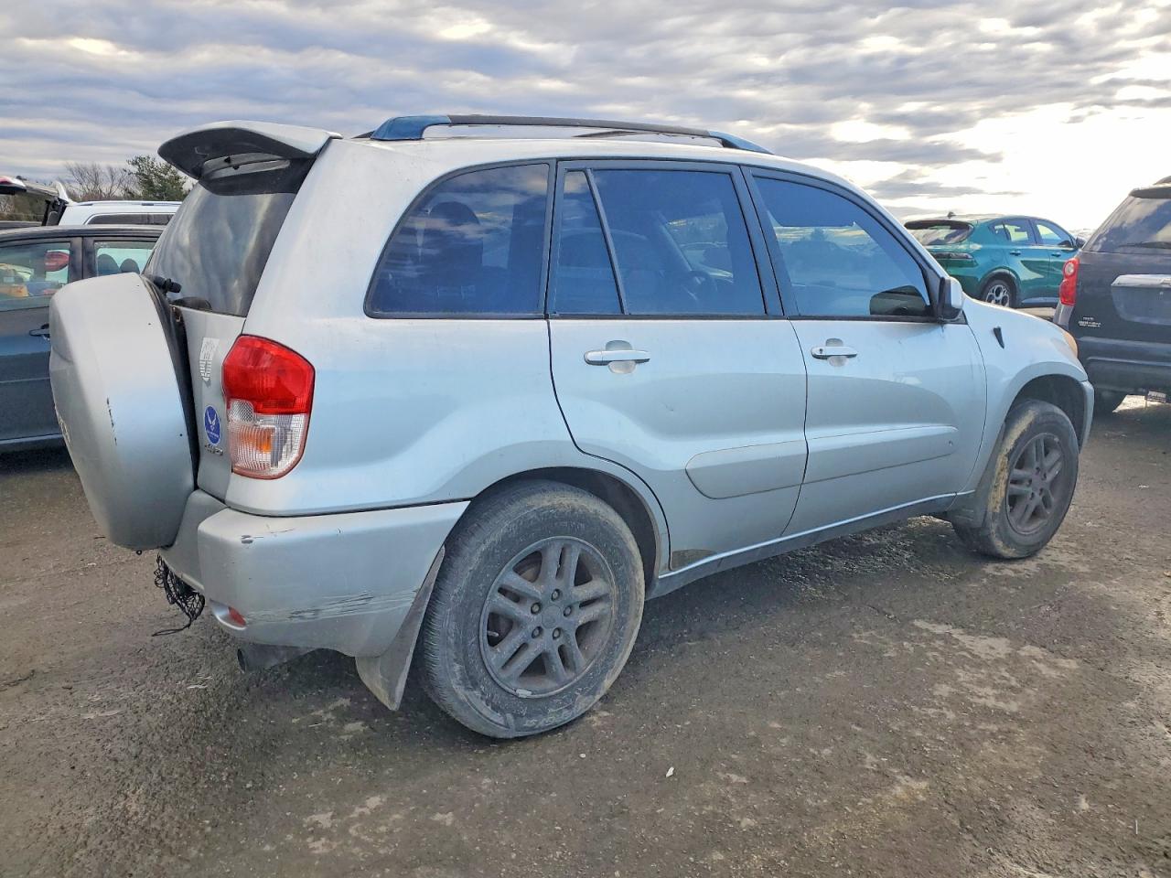 2002 TOYOTA RAV4 photo 3