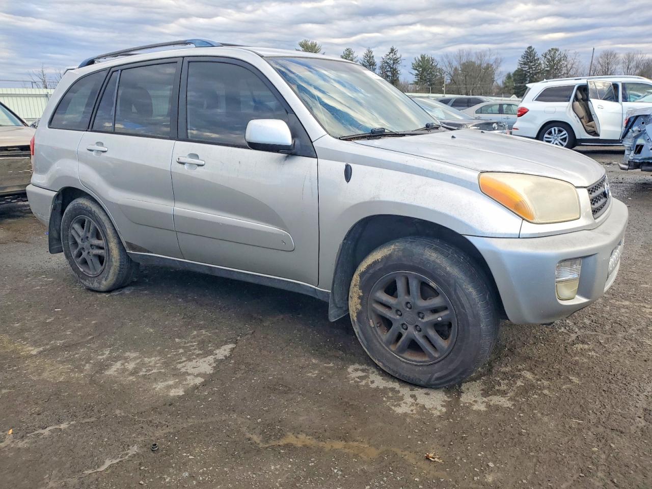 2002 TOYOTA RAV4 photo 4