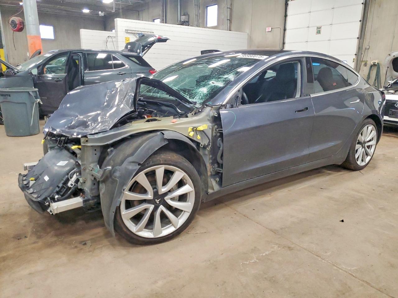 2018 TESLA MODEL 3